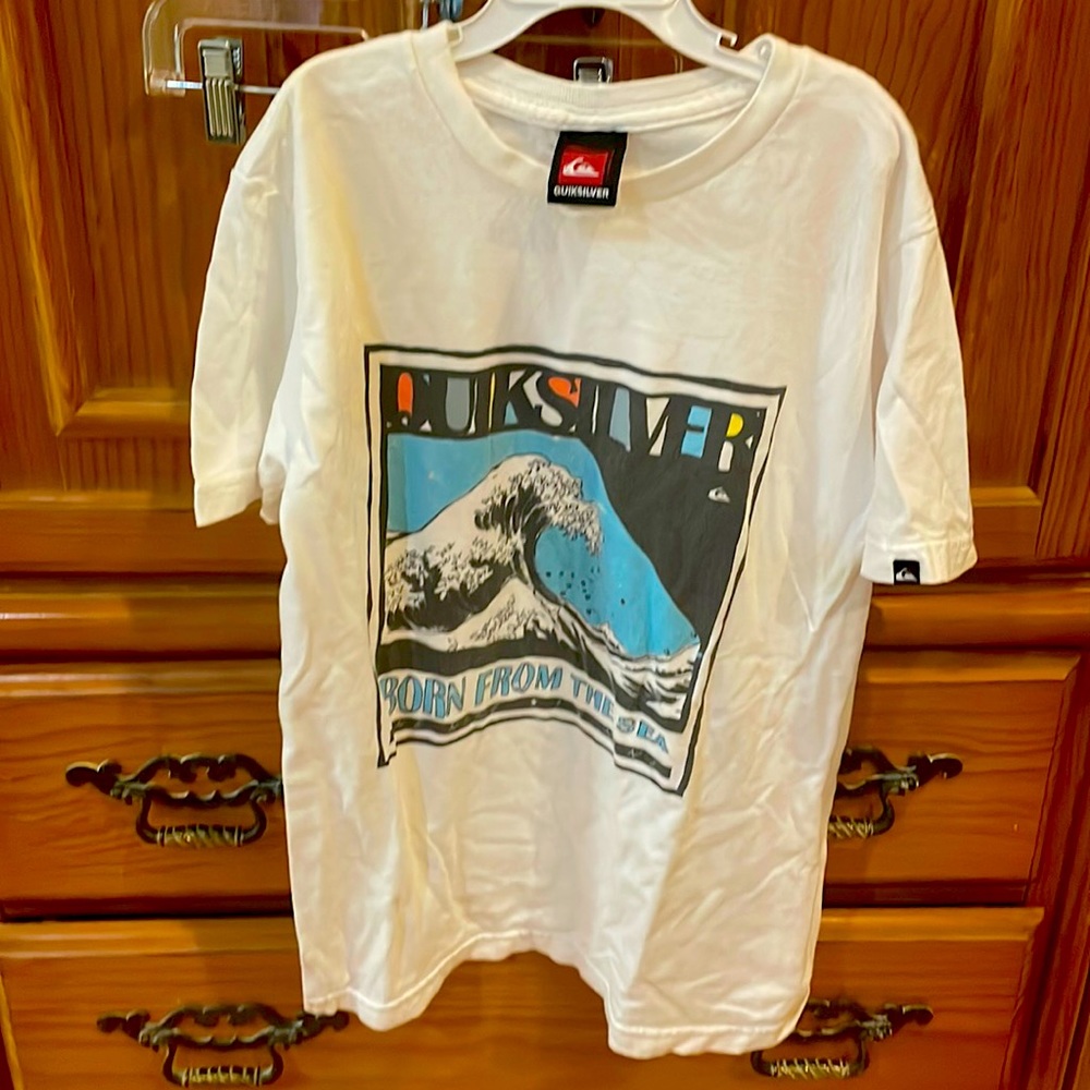 Boys Quicksilver catch a wave t-shirt